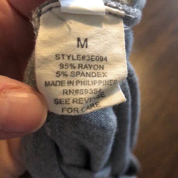 FINAL ⬇️Grey cold shoulder top by Ultra Flirt - Picture 6 of 6